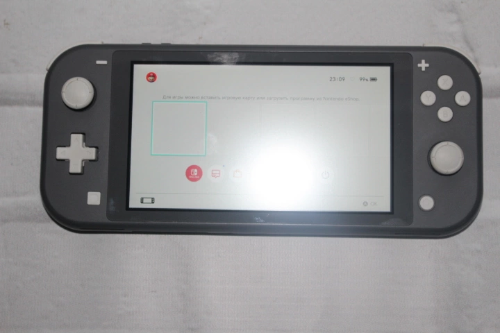Игровая приставка Nintendo Switch Lite 32Gb