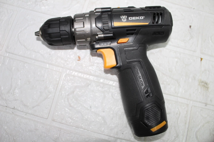 Шуруповерт Deko GCD12DU3 