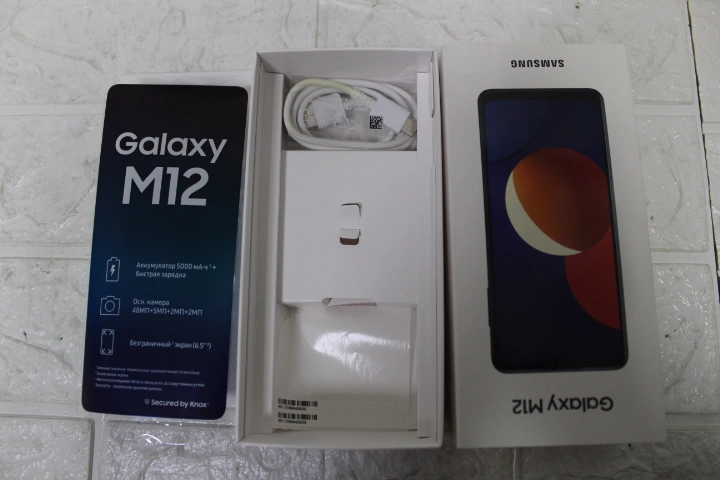 Смартфон Samsung Galaxy M12 3/32 ГБ