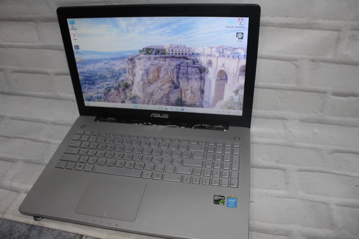 Ноутбук Asus Core i5-4200H/2.80Ghz/6GB/HDD125/GeForce850M