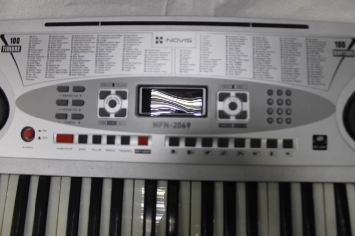 Синтезатор Novis NPN-2069