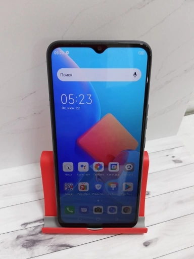 Смартфон Tecno Spark 8C 4/64 Gb