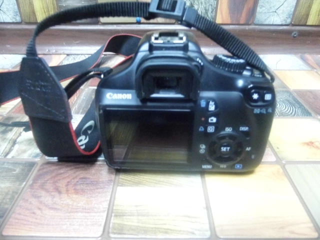 Фотоаппарат зеркальный Canon EOS 1100D