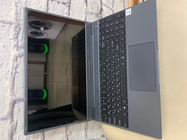Ноутбук Machcreator ONE i3