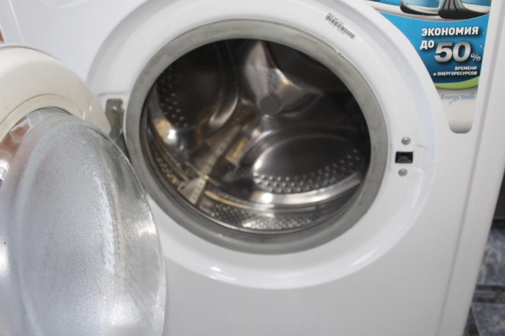 Стиральная машина Indesit IWUB4085