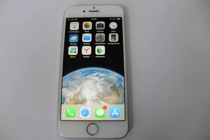 Смартфон Apple iPhone 8 2/64 ГБ