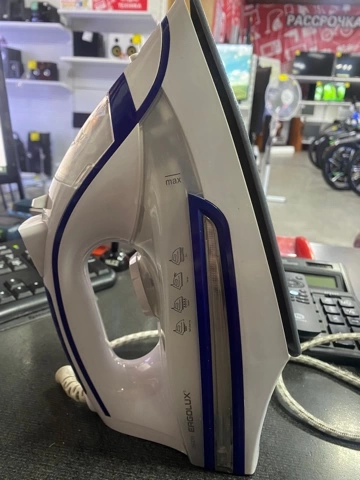 Утюг Ergolux ELX-SI03-C35