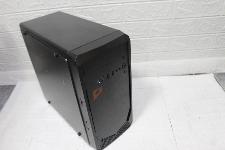 Системный блок Celsior Pentium G4560/3.50GHz/8ГБ/ССD256/RX570Series
