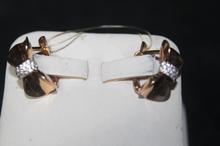 Серьги золотые с камнями  585 проба 4,26 гр. 1,5 см. ФМ