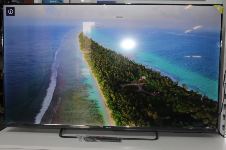 Телевизор No name Evo TV 55"