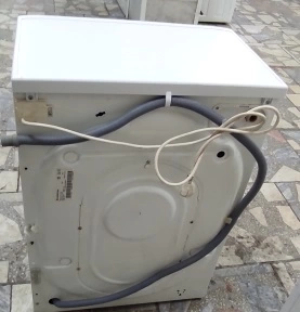 Стиральная машина Hotpoint Ariston AVSD 107 EX