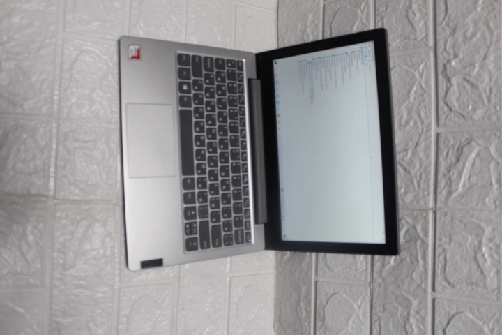 Ноутбук Lenovo 