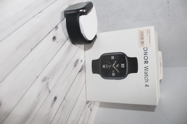 SMART Часы Honor Watch 4