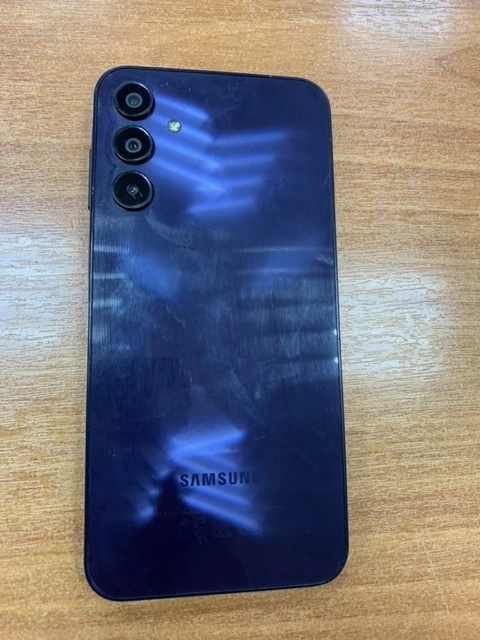 Смартфон Samsung Galaxy A15