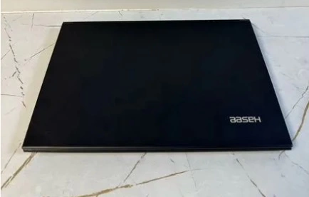 Ноутбук Hasee i5 2.4GHz/DDR4 16Gb/SSD 256Gb/GTX 1660Ti