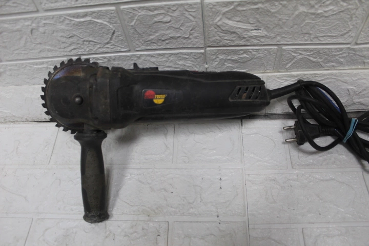 Болгарка Startwin Blackstar 115, 900 Вт