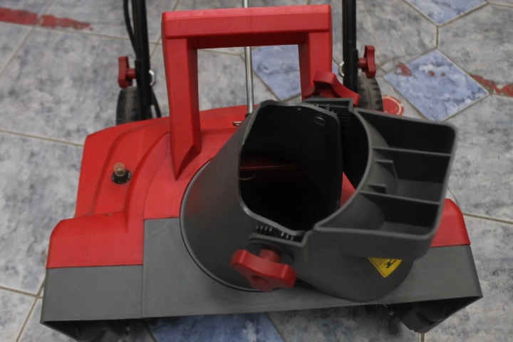 Снегоуборочная машина PROFI P200046