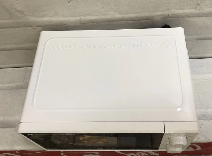 Микроволновая печь Hi M020W03