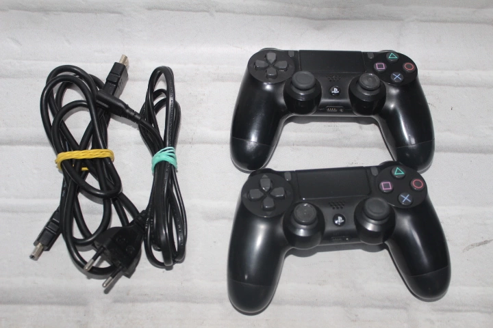 Игровая приставка PS4 Sony PS4 500ГБ