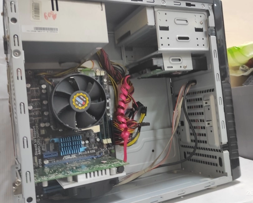 Системный блок iRU FX-4100 3,6GHz/6Gb /HDD 250 Gb/Radeon HD 5800