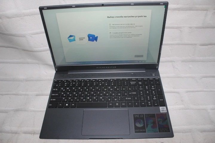 Ноутбук Machcreator One i3 SSD256/LPDDR4 8GB/1.20GHz