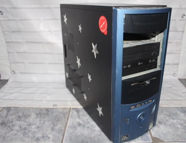 Системный блок No name intel Core Q8200 2.33GHz/DDR3 4/HDD250/Radeon5500