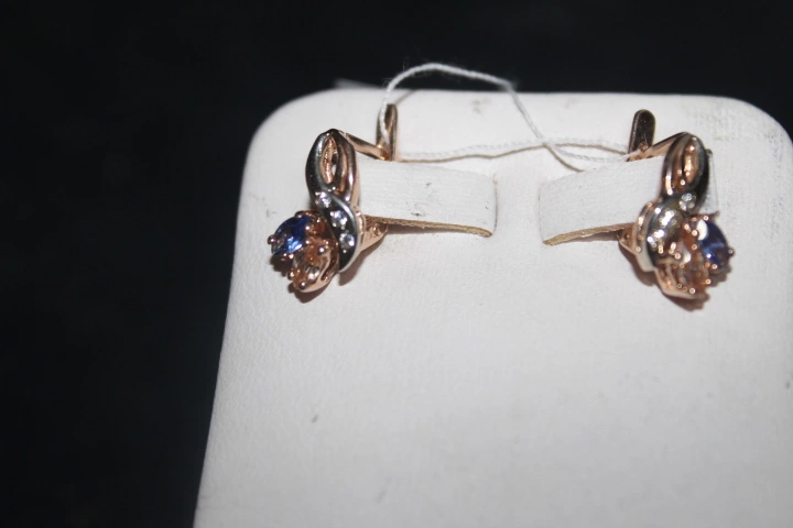 Серьги золотые с камнями  585 проба 3,48 гр. 1 см.(ФМ)