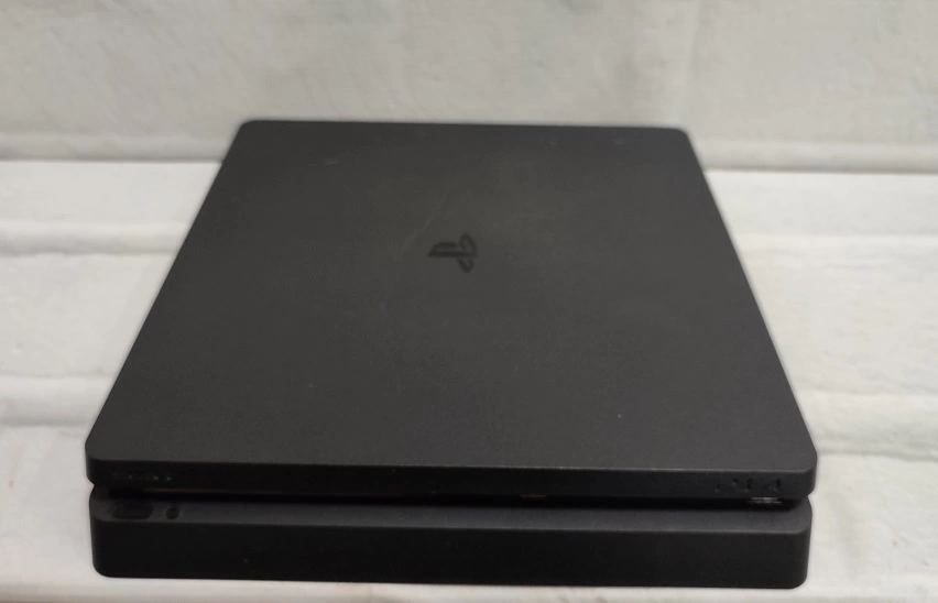 Игровая приставка PS4 Sony PlayStation 4 Slim 1TB