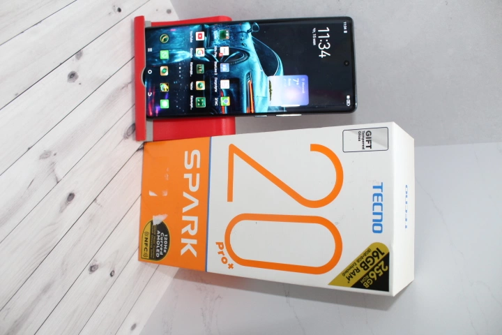 Смартфон TECNO Spark 20Pro+ 256ГБ