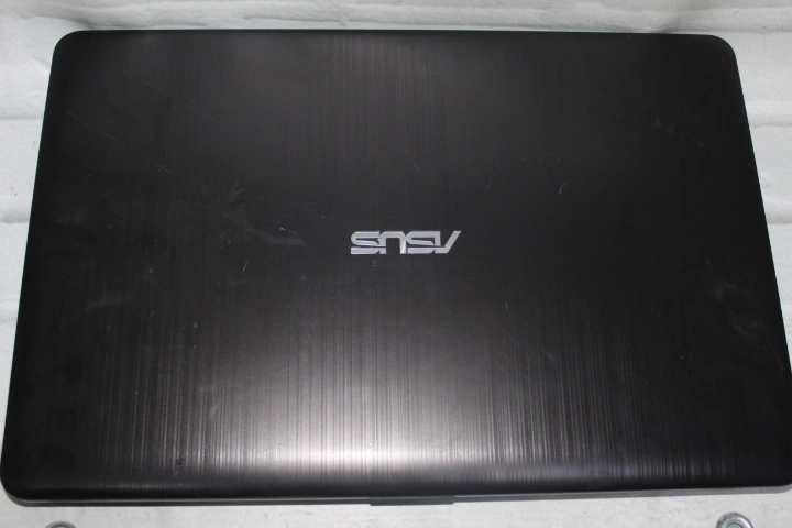 Ноутбук Asus IntelPentium N4200/4GB/HDD500/1.10GHz/Graphics 505