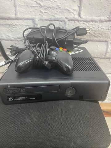 Игровая приставка X-Box 360 Microsoft 1439