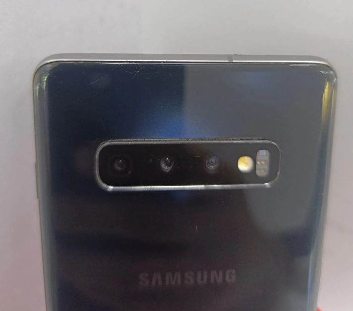 Смартфон Samsung Galaxy S10+ 8/128 Gb