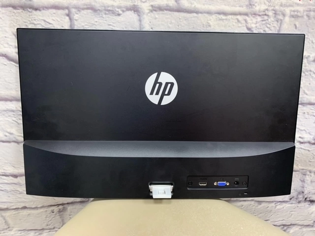 Монитор HP 24es silver-black