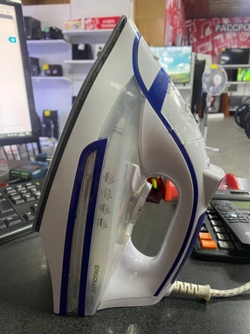 Утюг Ergolux ELX-SI03-C35