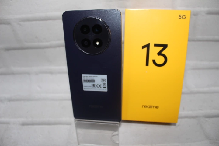 Смартфон Realme 13 12/256 ГБ