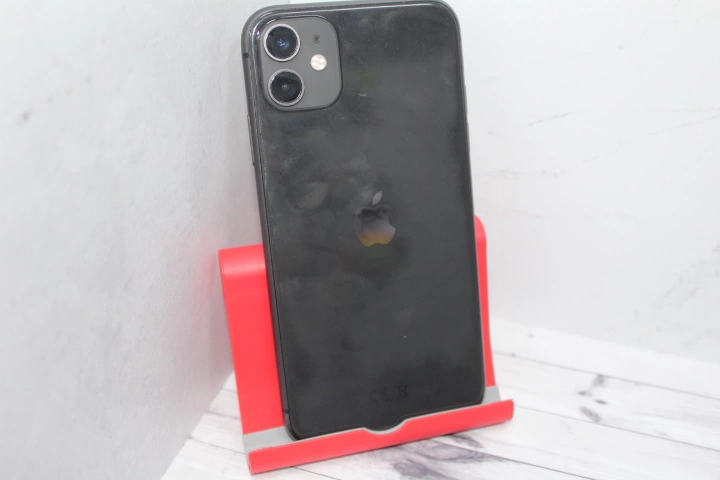 Смартфон Apple iPhone 11 64 ГБ
