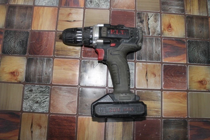 Шуруповерт P.I.T  PSR 18-D1