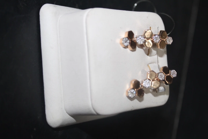 Серьги золотые с камнями  585 проба 4,95 гр. 3 см.ФМ
