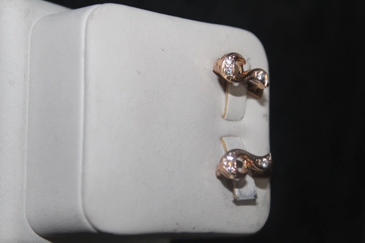 Серьги золотые с камнями  585 проба 3,23 гр 1,5 см ФМ
