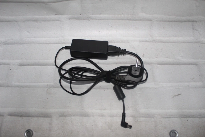 Ноутбук Acer AMD E1-2500 1.4GHz/DDR3 4Gb/HDD500/Radeon HD8200