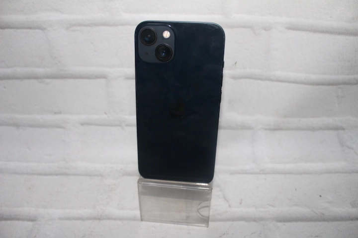 Смартфон iPhone 13 128ГБ