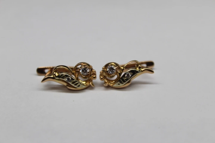 Серьги  золотые 585 проба 3,35 гр. 1,5 см. ФМ