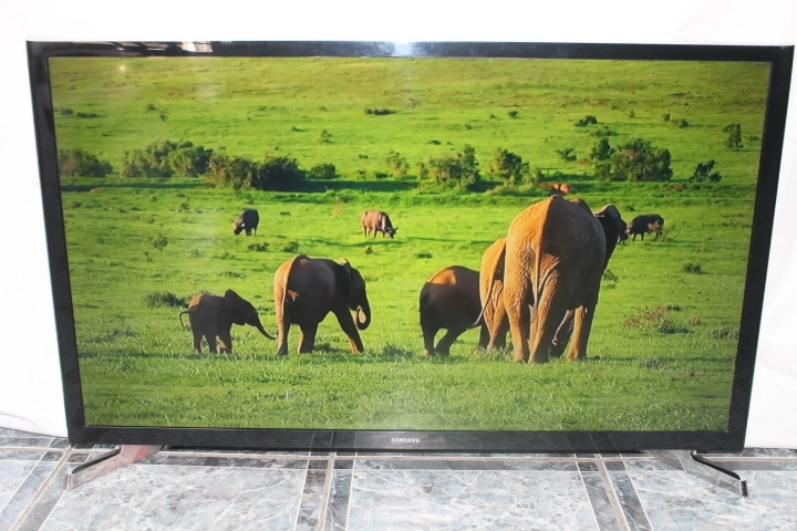 Телевизор Samsung UE32J4500