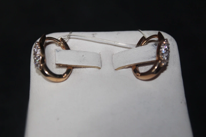 Серьги золотые с камнями  585 проба 2,80гр. 1,5 см. ФМ