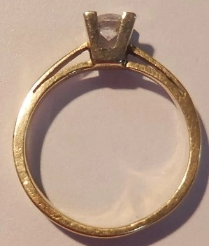 Кольцо  золотое 585 проба 2,7 гр. 16,5 размер