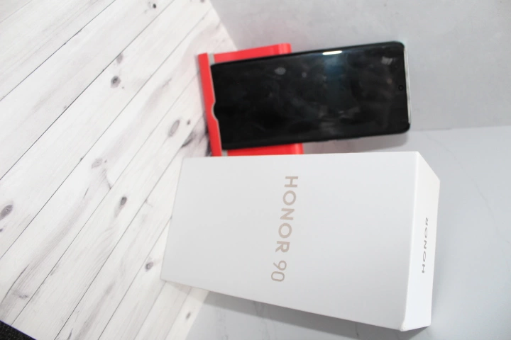 Смартфон Honor 90 256 ГБ