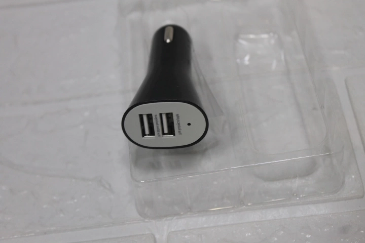 Автомобильное зарядное устройство Билайн 2 USB выхода