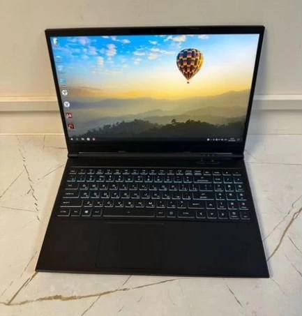 Ноутбук Hasee i5 2.4GHz/DDR4 16Gb/SSD 256Gb/GTX 1660Ti