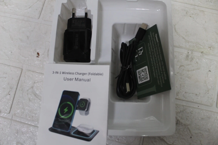 Зарядное устройство для телефона Wireless Charger IPhone Док-станция 3 в 1