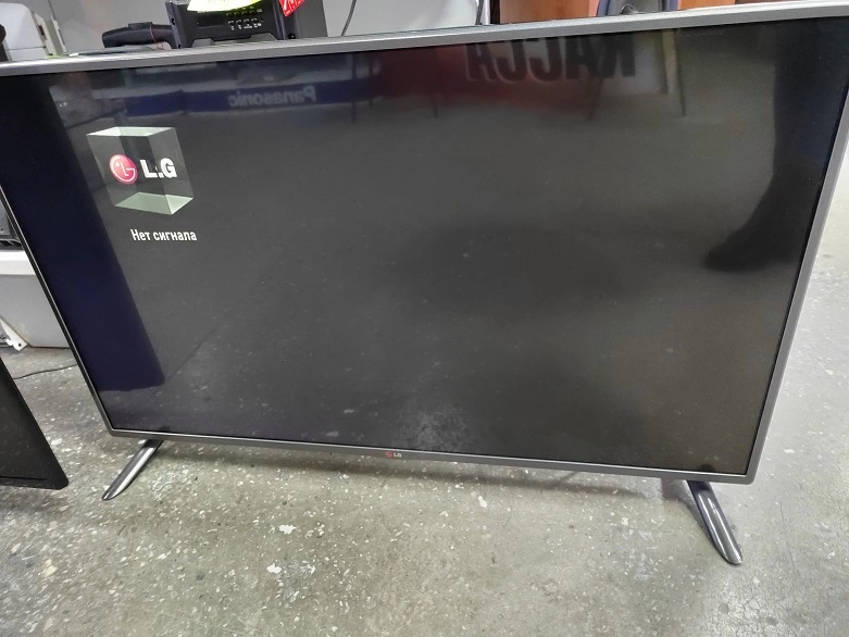 Телевизор LED 42" LG 42LB561V-ZE